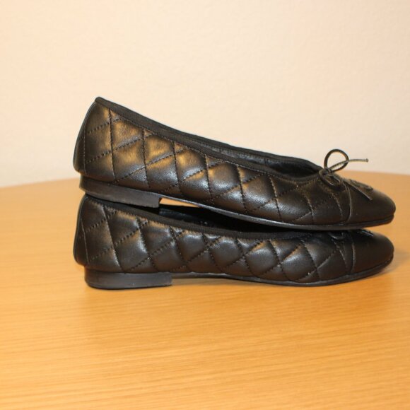Chanel Interlocking CC Logo Leather Ballet Flats Size 41 C - Picture 4 of 8